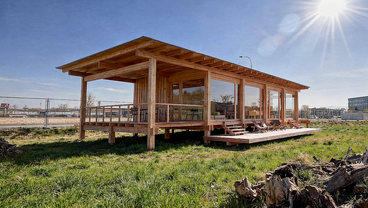 Noch ein Rendering, aber schon bald real: der Pavillon im Grünbereich für Pausen, kreative Sessions und Kontakte über den Firmenhof hinweg.